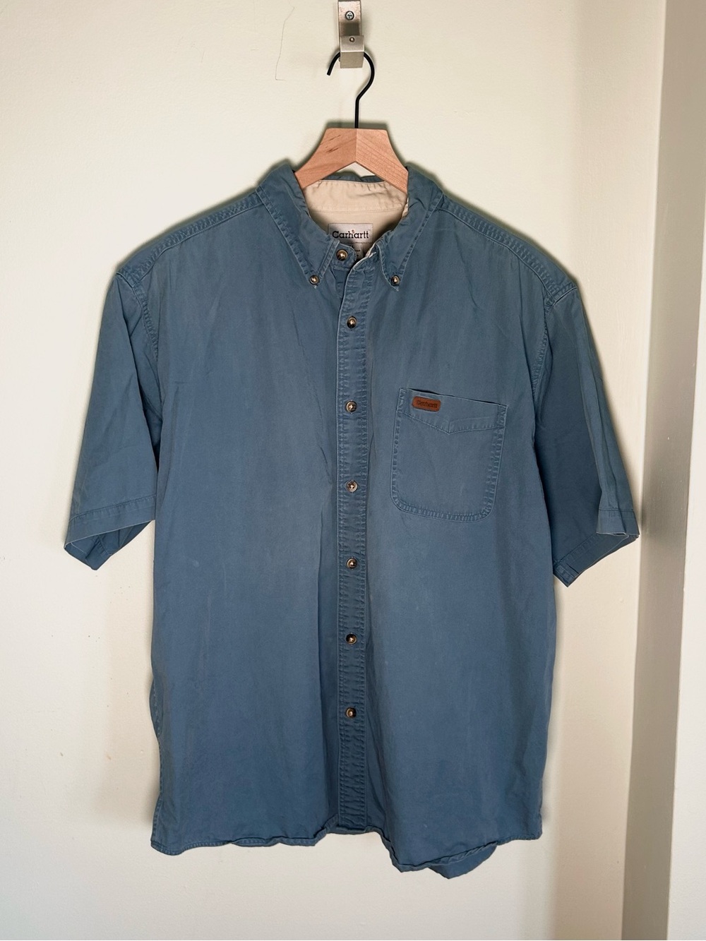 Carhartt Short-Sleeve Button-Down in Washed Blue
